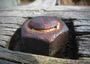 लोहे पर जंग कैसे लगता है? और इससे बचने के लिए क्या उपाय है